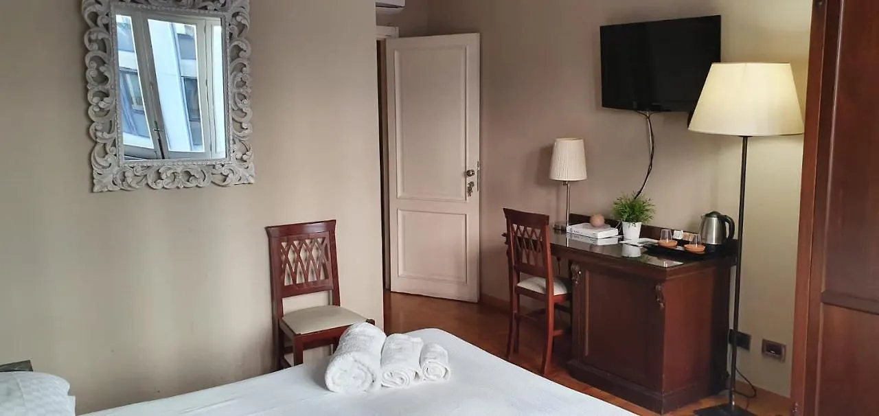 Smart Hotel Gallery House Palermo 3*,